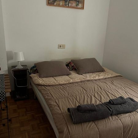 Ferienwohnung Habitacion Doble En Figueres Figueres  Exterior foto